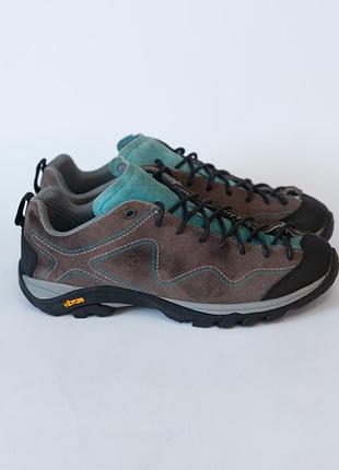 Трекінгові кросівки  40 (vibram)