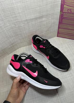 Оригінальні кросівки nike  в сітку