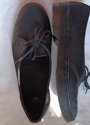 Туфлі на низькому ходу на пласкій підошві лофери мокасини dr. martens morada 1 eye shoe black