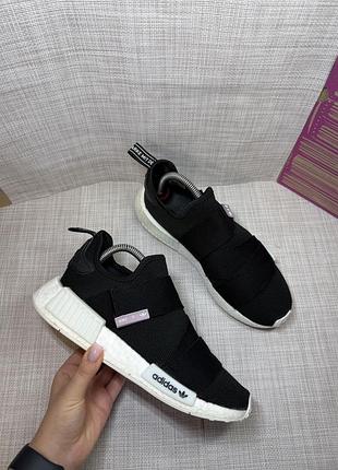 Оригінальні кросівки adidas boost