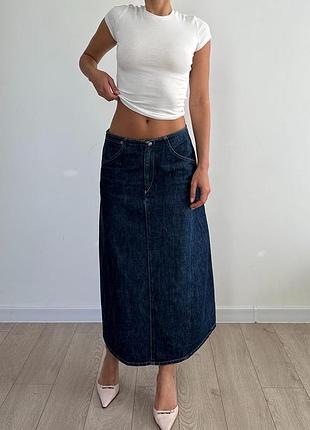 Неймовірно красива щільна синя міді спідничка levi’s