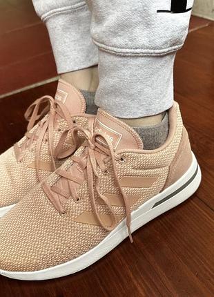 Кросівки жіночі adidas