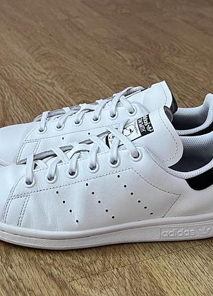 Шкіряні кросівки adidas оригінал 35,5 розмір