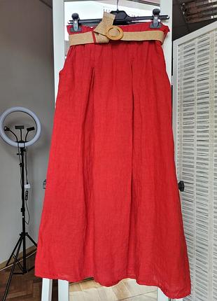Женская итальянская льняная юбка с вытачками и поясом oversize. однотонная. с карманами. красная. лен. one size