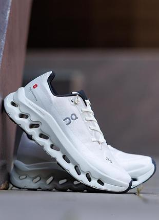 Cloudtilt white black 5