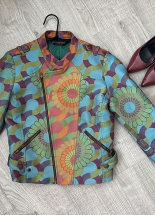 Бомбер desigual стильний короткий