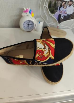 Сліпони primark