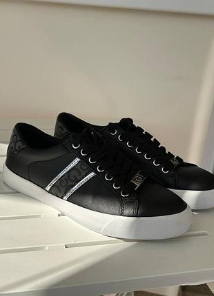 Кросівки guess 3