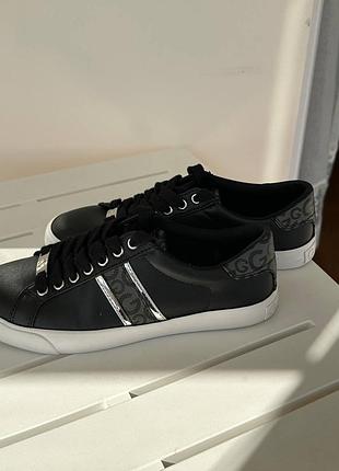 Кросівки guess 4