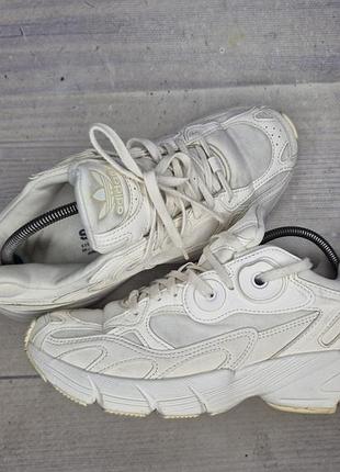 Кроссовки adidas astir