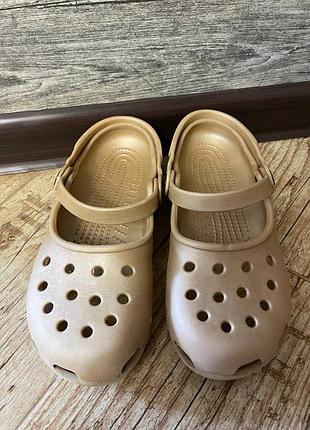 Золоті crocs 2