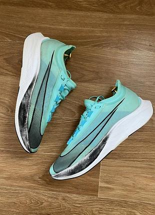 Кросівки nike zoom fly 3  розмір 43