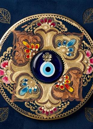 Настенное декоративное панно / тарелка с чеканкой и оградом evil eye (назар)