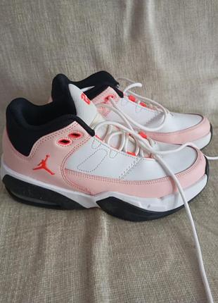 Кроссовки nike новые