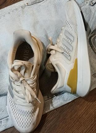 Дыша кроссовки adidas, сетка, текстиль, оригинал, размер 39.