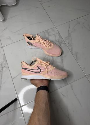 Стильні брендові кросівки nike zoom (розмір 40, 25.5 см)