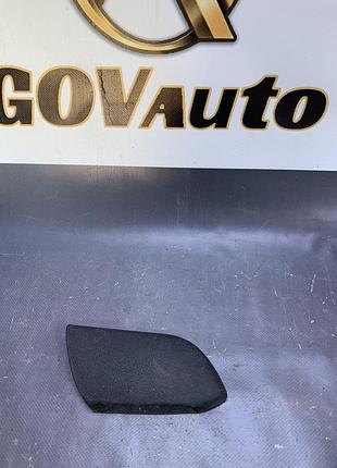 Накладка сидіння лівого opel zafara a 90569033