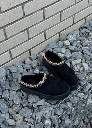 U tasman black 37