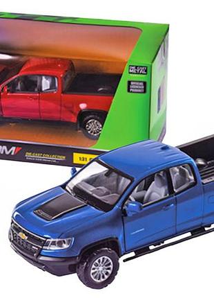 Машина металлическая 68442 2 цвета, 1:31 chevy colorado zr2, на батарейки: свет и звук, открываются двери, в коробке 20x11x10 см