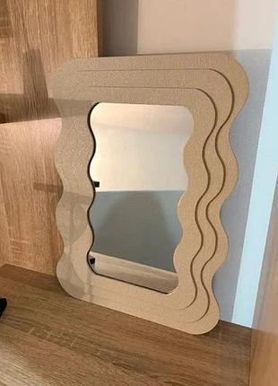 Настенное зеркало с волнистой рамкой, молочное, 27×37 см без бренду