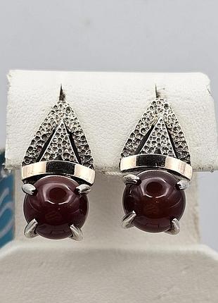Сережки серебряные с золотыми пластинами и сердоликом 5,65 г
