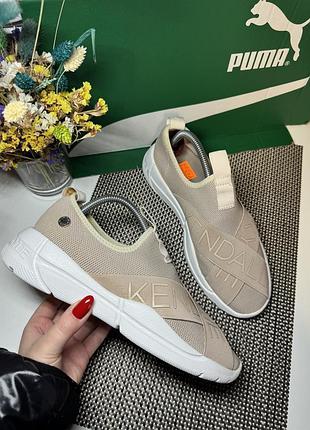 Оригинальные кроссовки kendall kylie
