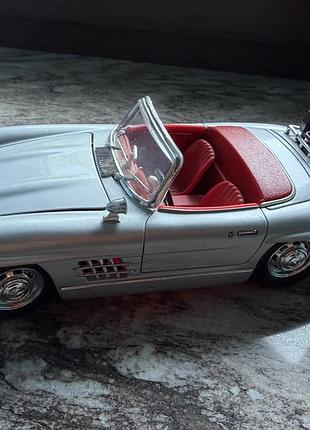 Mercedes-benz 300 sl gullwing (1954), bburago, масштаб 1:18