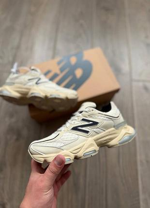 Стильні жіночі кросівки new balance 9060 cream black silver