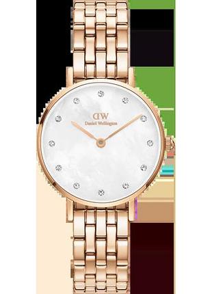 Часы женские daniel wellington petite lumine 5-link melrose dw00100613 стальной корпус wr 30 м перламутровый циферблат