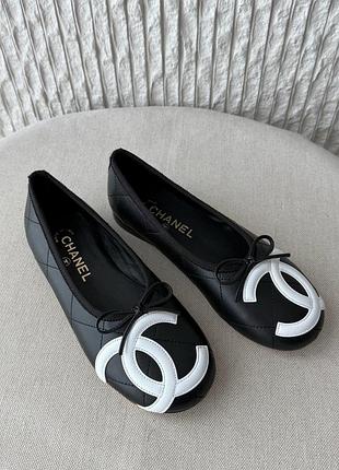 Женские черные кожаные балетки chanel с белым логотипом шанель балетки 38