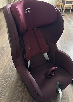 Автокрісло britax römer trifix2 i-size (burgundy red)