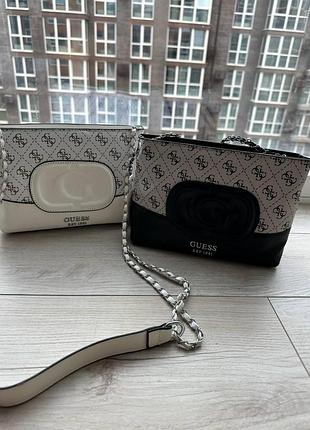 Стильна жіноча сумочка guess