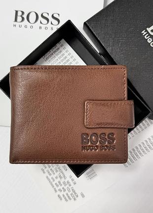 Чоловіче шкіряне портмоне на магниті boss (82081) коричневий