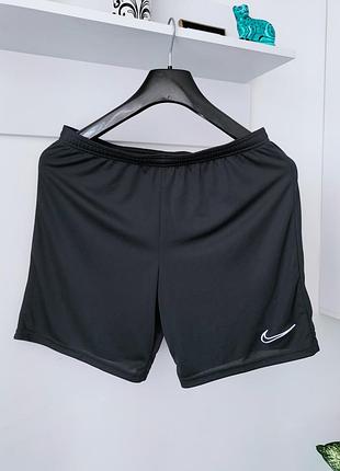 Шорты nike размер l
