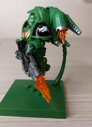 Фигурка warhammer космодесант на подставке f04 3
