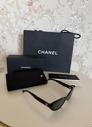 Сонцезахисні окуляри chanel