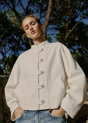 Льняна куртка zara з застібками