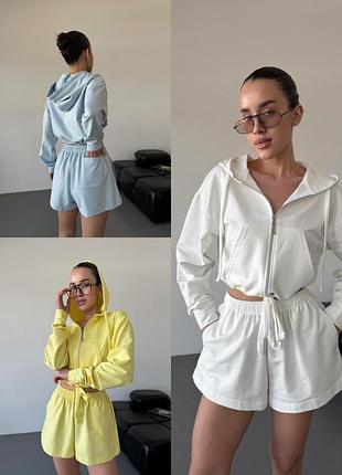 Женский спортивный костюм двойка шорты и кофта.