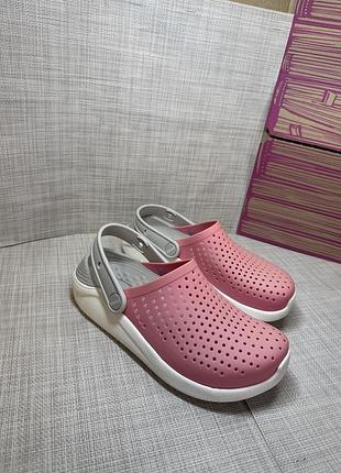 Оригинальные шлепанцы кроксы crocs