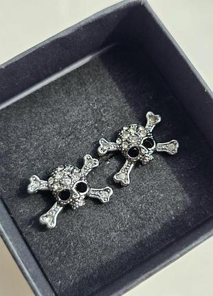 Сережки black vivienne westwood skull