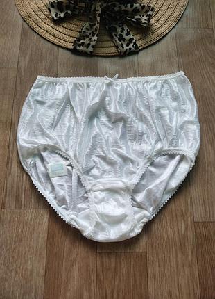 Базовые невесомые трусики xl debenhams