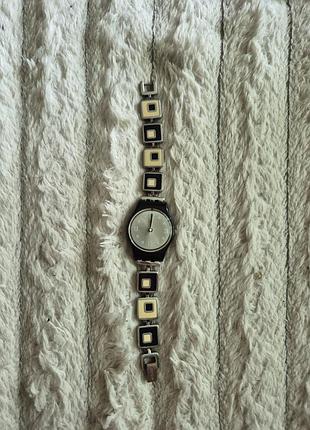 Годинник swatch