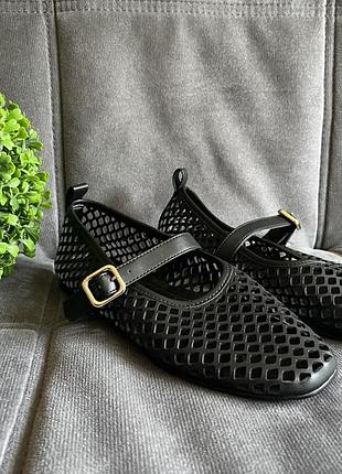 Перфоровані балетки ,туфлі h&m у стилі «мері джейн»🌿
