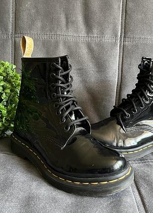 Ботинки,черевики,берци бренда dr. martens ,оригінал!