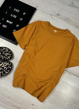 Футболка щільна uniqlo