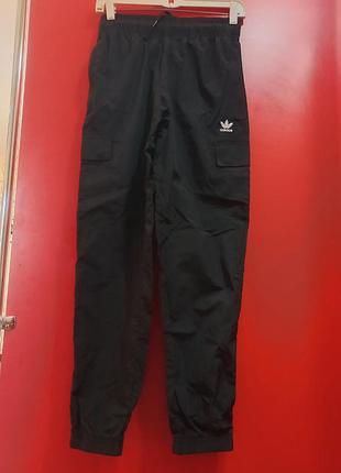 Баллоновые джоггеры adidas original