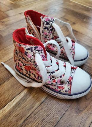 Дитячі високі текстильні кеди converse chuck taylor all star із яскравим квітковим принтом та червоною підкладкою