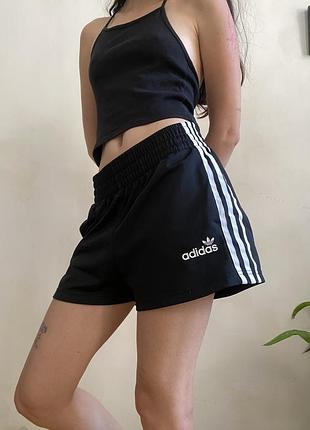 Шорти adidas спортивні вільний крій