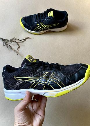 Кросівки жіночі asics upcourt 3 розмір 37 устілка 23 см волейбол бадмінтон текстильні дихаючі чорні eva