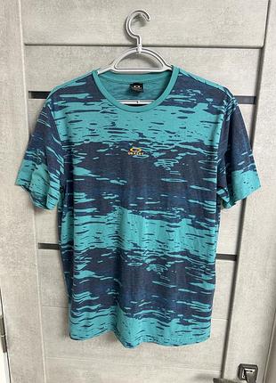 Футболка oakley m розмір!